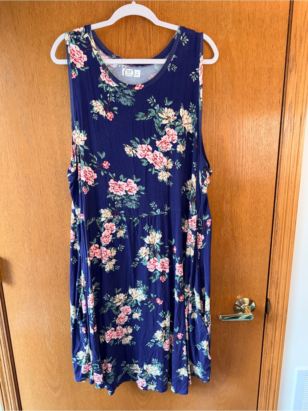 Navy Floral Sleeveless Swing Dress With Pockets